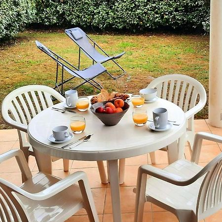 Chez Ced Et Laeti, Appartement Prive Avec Jardin Et Terrasse Dans Residence L'Estuaire Muni D'Une Piscine Couverte Et Aire De Jeu, Linge De Lit Et De Salle D'Eau Ainsi Que Tele, Compris Dans Le Tarif Profitez A Fond De Notre Belle Region Le Verdon-sur-Mer Buitenkant foto