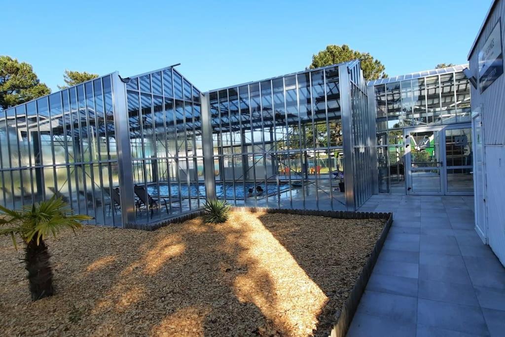 Chez Ced Et Laeti, Appartement Prive Avec Jardin Et Terrasse Dans Residence L'Estuaire Muni D'Une Piscine Couverte Et Aire De Jeu, Linge De Lit Et De Salle D'Eau Ainsi Que Tele, Compris Dans Le Tarif Profitez A Fond De Notre Belle Region Le Verdon-sur-Mer Buitenkant foto