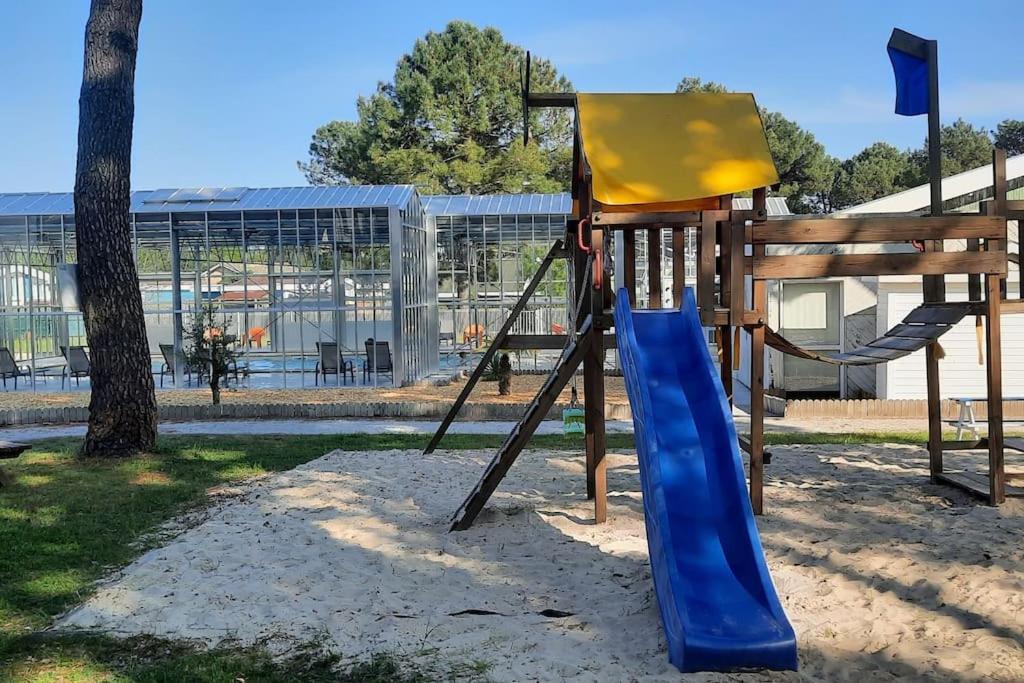 Chez Ced Et Laeti, Appartement Prive Avec Jardin Et Terrasse Dans Residence L'Estuaire Muni D'Une Piscine Couverte Et Aire De Jeu, Linge De Lit Et De Salle D'Eau Ainsi Que Tele, Compris Dans Le Tarif Profitez A Fond De Notre Belle Region Le Verdon-sur-Mer Buitenkant foto