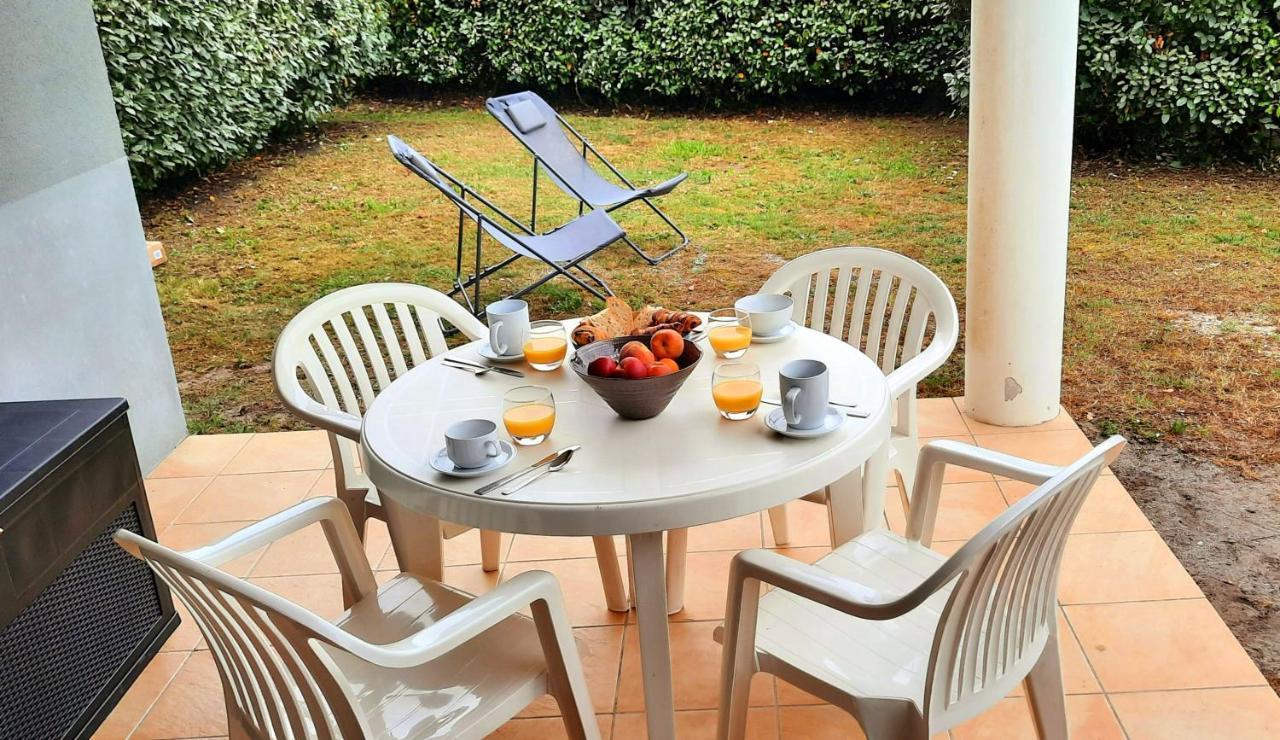 Chez Ced Et Laeti, Appartement Prive Avec Jardin Et Terrasse Dans Residence L'Estuaire Muni D'Une Piscine Couverte Et Aire De Jeu, Linge De Lit Et De Salle D'Eau Ainsi Que Tele, Compris Dans Le Tarif Profitez A Fond De Notre Belle Region Le Verdon-sur-Mer Buitenkant foto